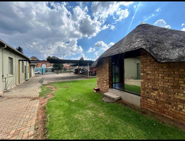 BUSINESS FOR SALE IN GEDULD